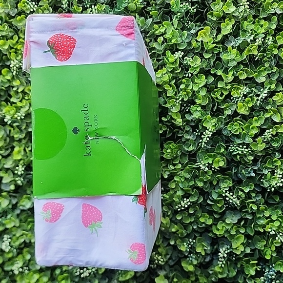 Kate Spade Green Strawberry Queen Sheet Set 100% Cotton Percale New - Picture 9 of 10
